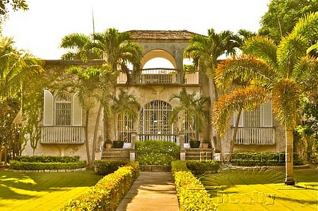 Beautiful Nassau Home